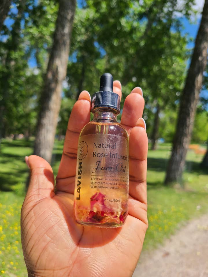 Rose Elixir gezichtsolie voor wholesale door Karamel Beauty