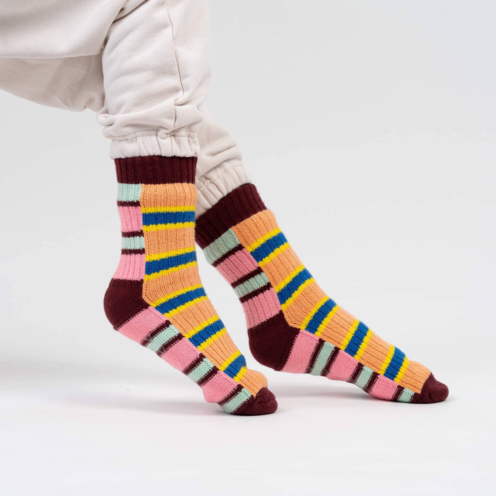 VERLOOP | knits - Vendita all'ingrosso Pantofole a calza - Unisex - Calzini a righe con cerniera per la casa12