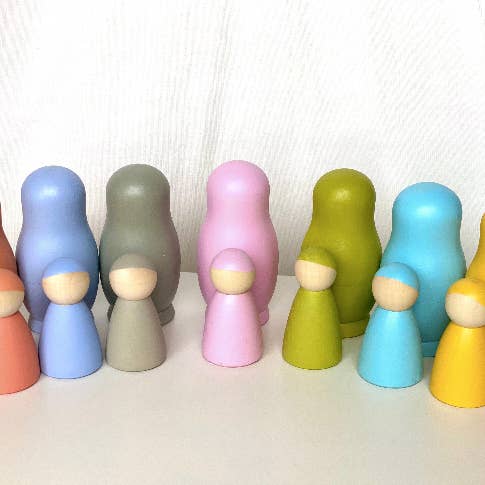PoppyBabyCo - Wholesale Wood Toy - Kids - Wooden Nesting Dolls with Pegs Pastel