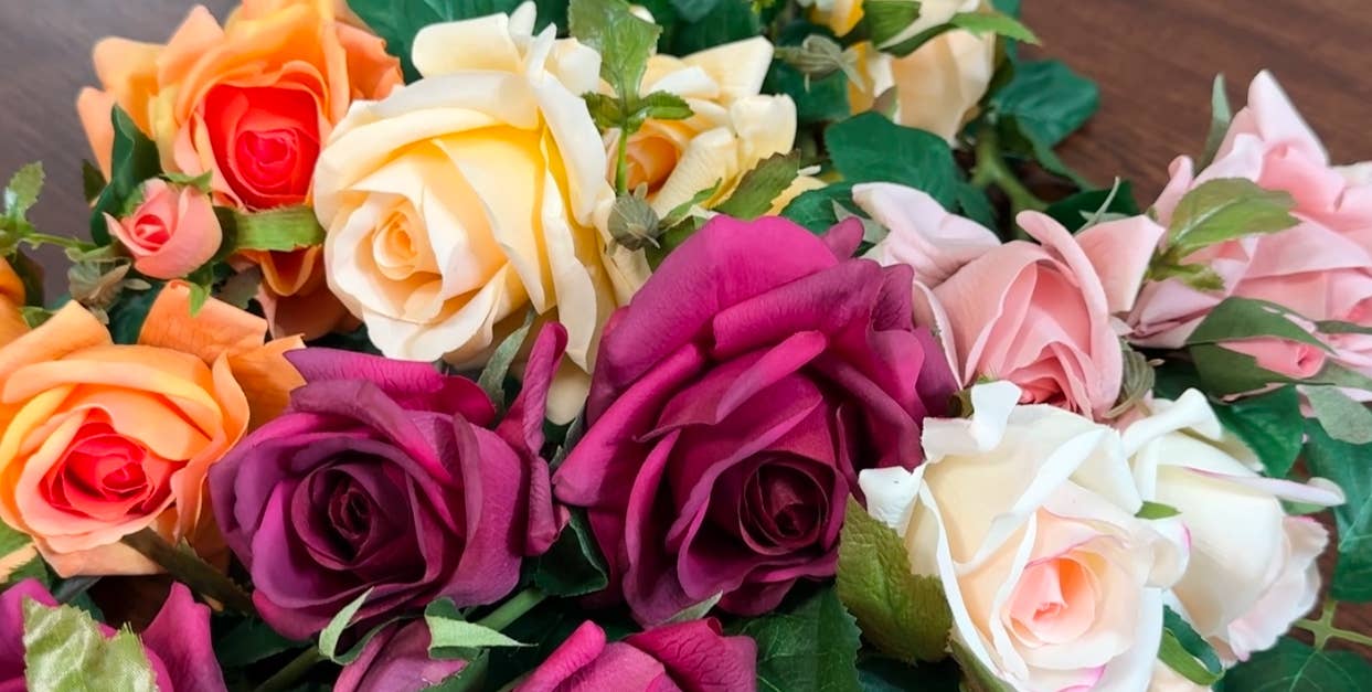 Angel Isabella - Wholesale Artificial Flowers - 28.75"-Ultra Realistic-Real Touch Rose Stem with 6 Flowers4