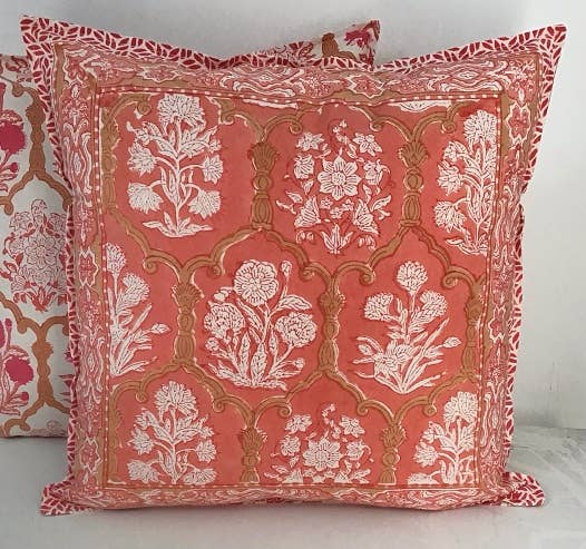 natural habitat - Wholesale Throw/Decorative Pillow - Pillow printed 18" x 18" Noor