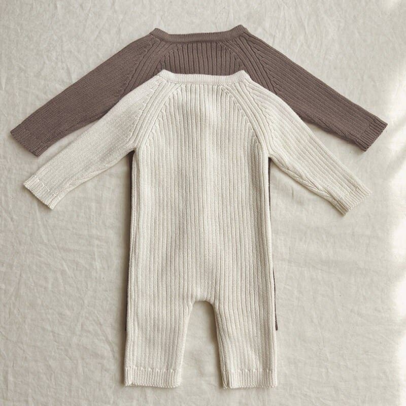 Annie & Charles - Wholesale Kledingset - Baby - Annie & Charles® gebreid pak met mutsje9