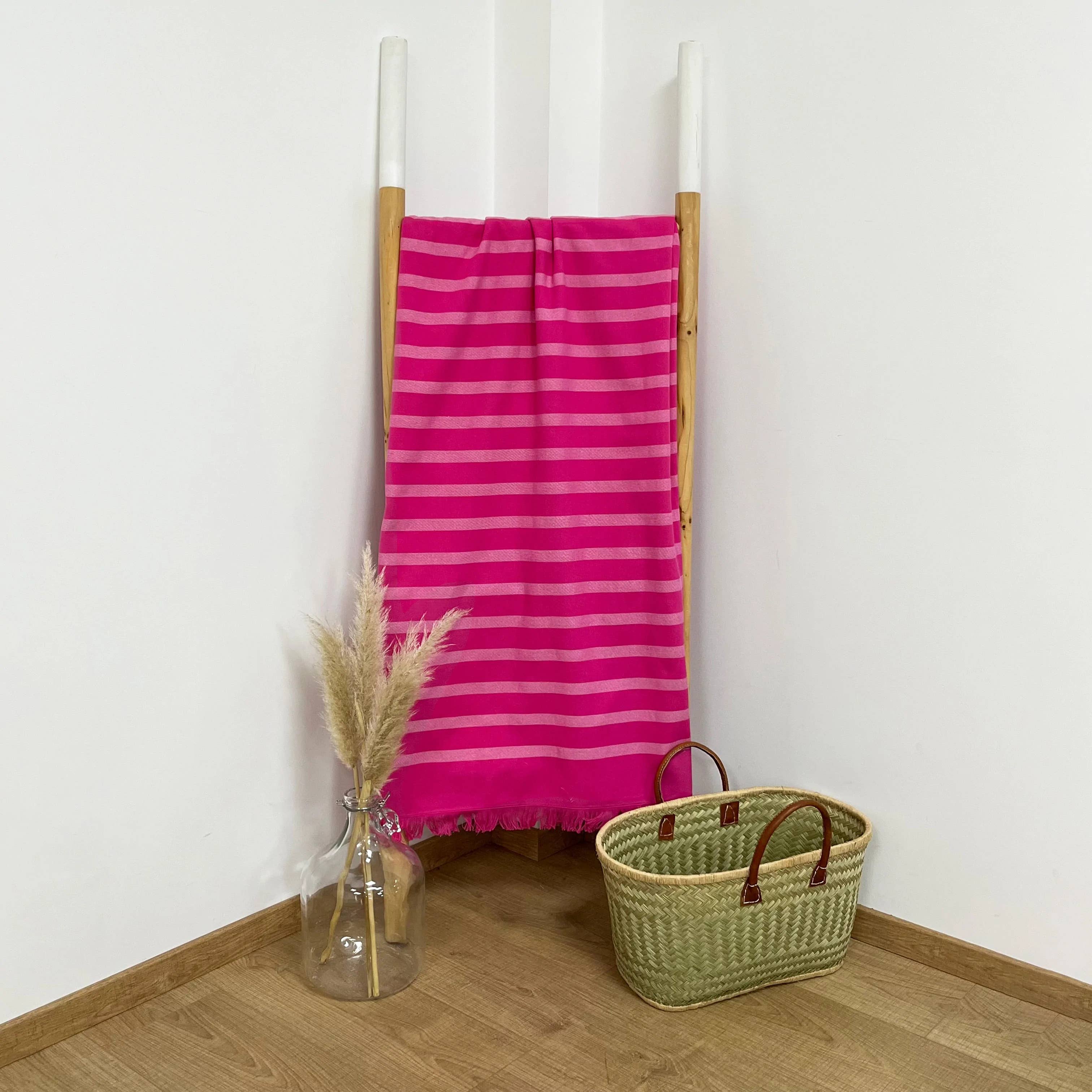 Le comptoir de la plage – Toalha de praia por atacado – Toalha Alanya em algodão forrada com esponja 90x160 ou 140x18010