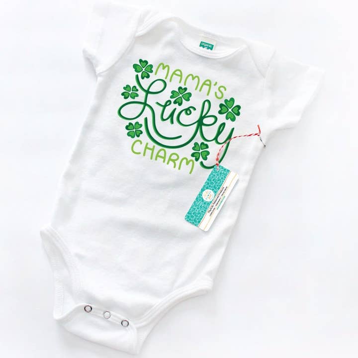 Macacão de bebê de algodão orgânico Lucky Charm por atacado de Sunny Day Designs