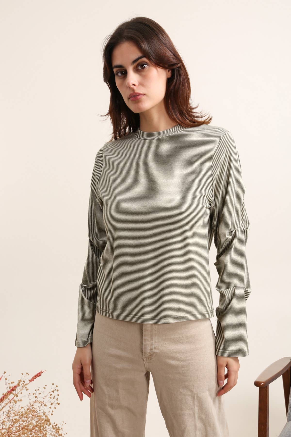 Daphnea - Wholesale T-Shirt - Women's - 31890 STRIPED T-SHIRT0