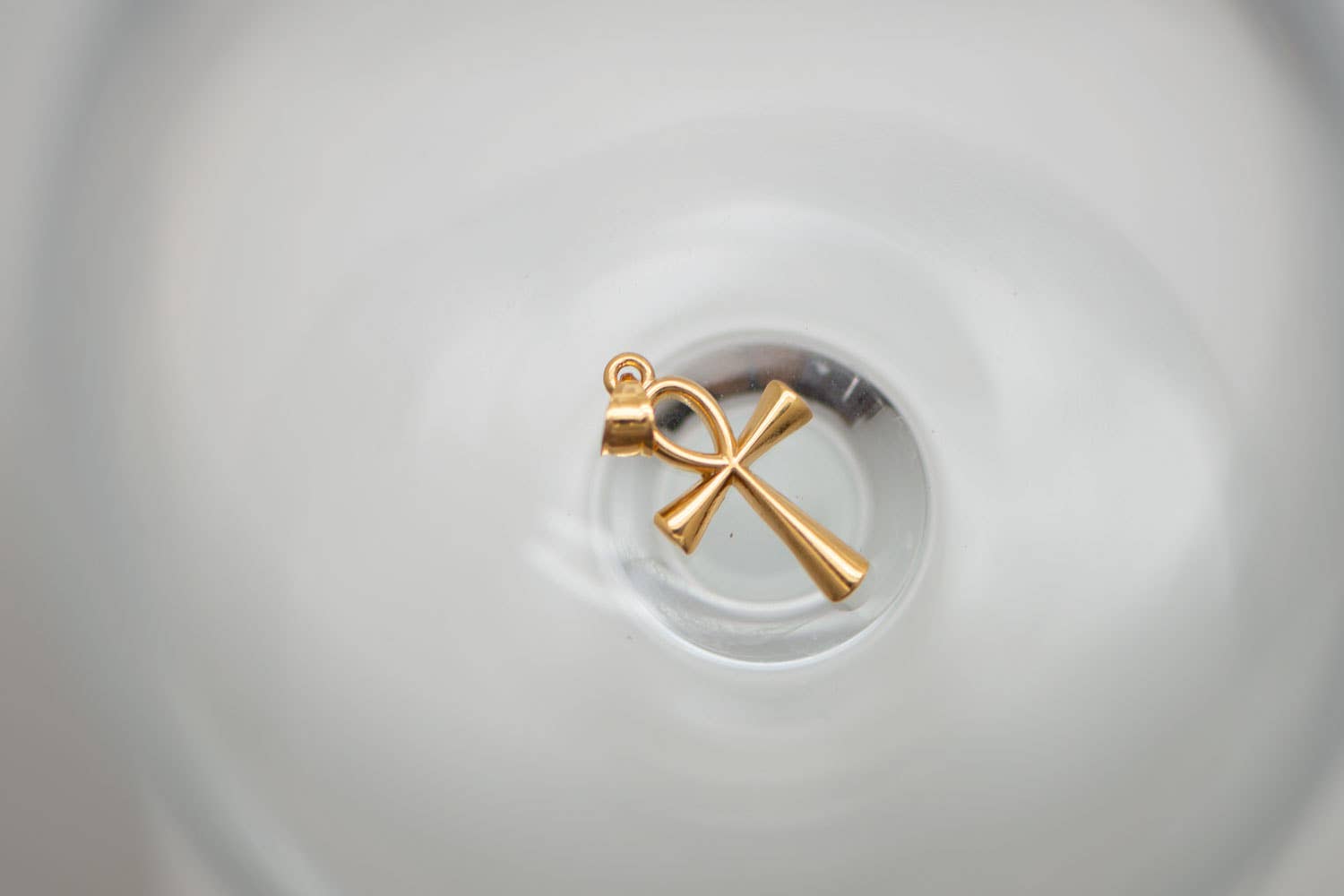 TALISMAN JEWELLERY (D&Fidanverdi, S.L.) - Venta al por mayor Collares con colgantes/abalorios - Colgante cruz Ankh de Egipto chapado en oro de 18 quilates2