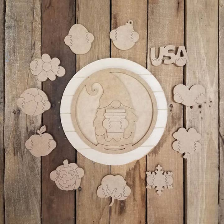 Paint and Sip: doe-het-zelf houtkunst, Gnome Interchangeable Seasons voor wholesale door Honey And Sugar Designs