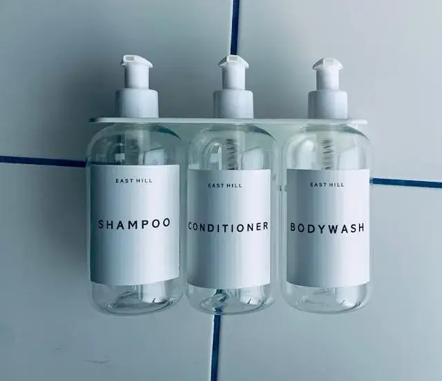 East Hill Design – wholesale Soap dispenser – Bottle for Life - 24mm Clear 300ml Refillable Pump Bottle2