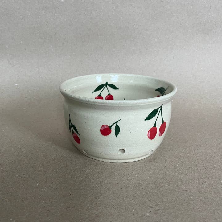 Ninth House Goods - Wholesale Colander - Cherries Berry Bowl Colander