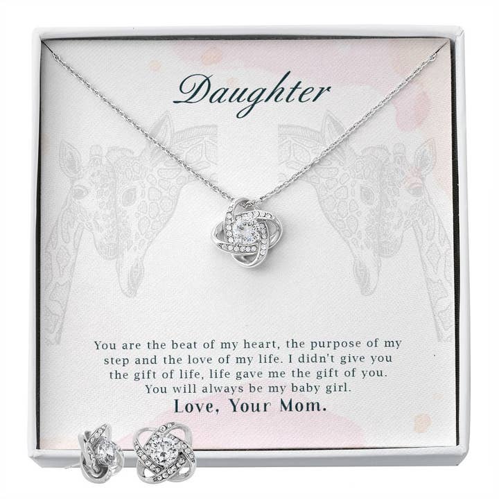 Cadeau pour fille - Collier Love Knot pour la vente par Sunkissed Shores Jewellery