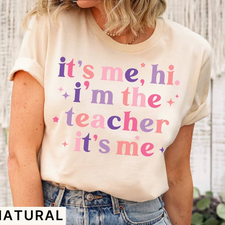CVH DREAMY LTD – wholesale T-shirt (graphic) – women's – Its Me Hi I'm the Teacher Shirt, Back to School Teacher Tee2