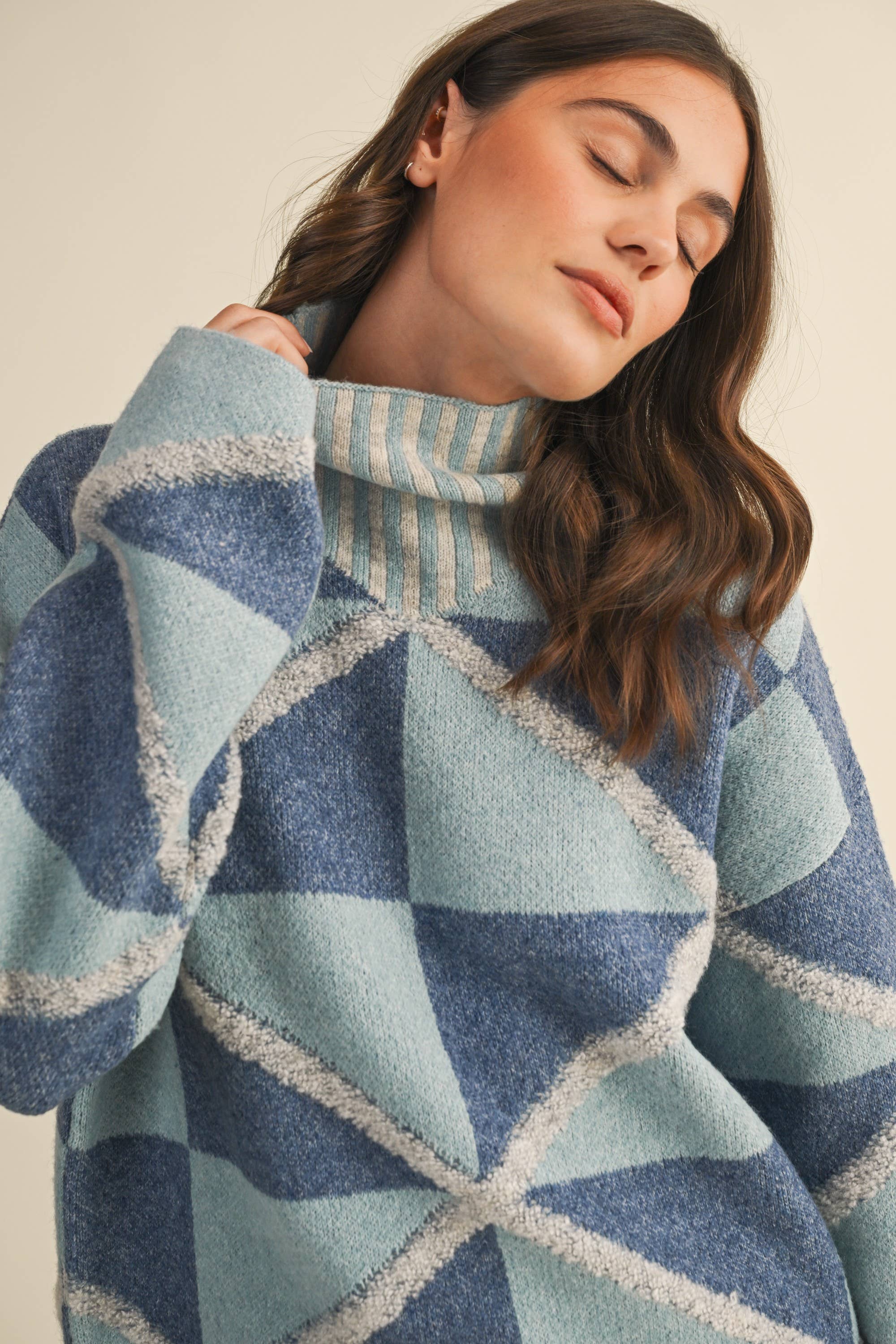 Vanilla Monkey - Wholesale Knit Sweater - Women's - Boucle Geo Pattern High Collar Sweater6