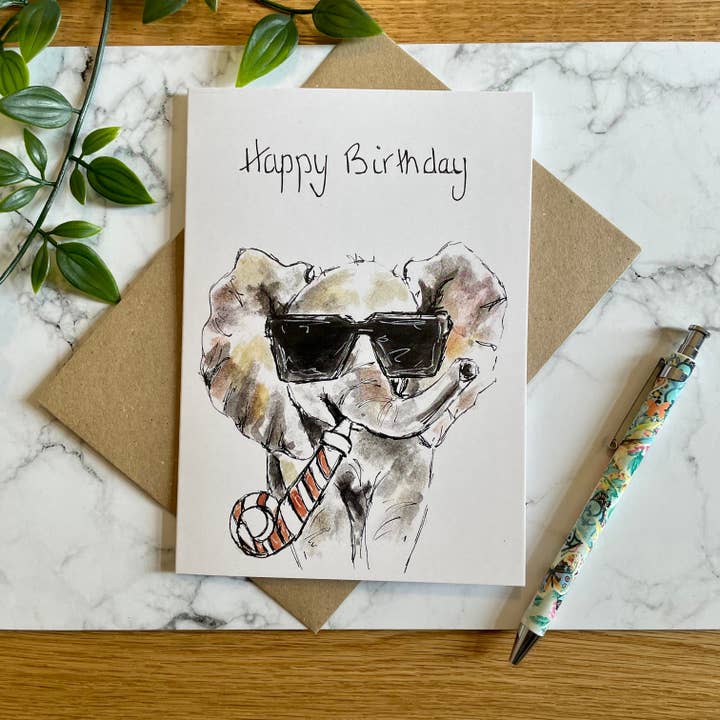 Carte d'anniversaire éléphant de fête pour la vente par Crafty Tinks