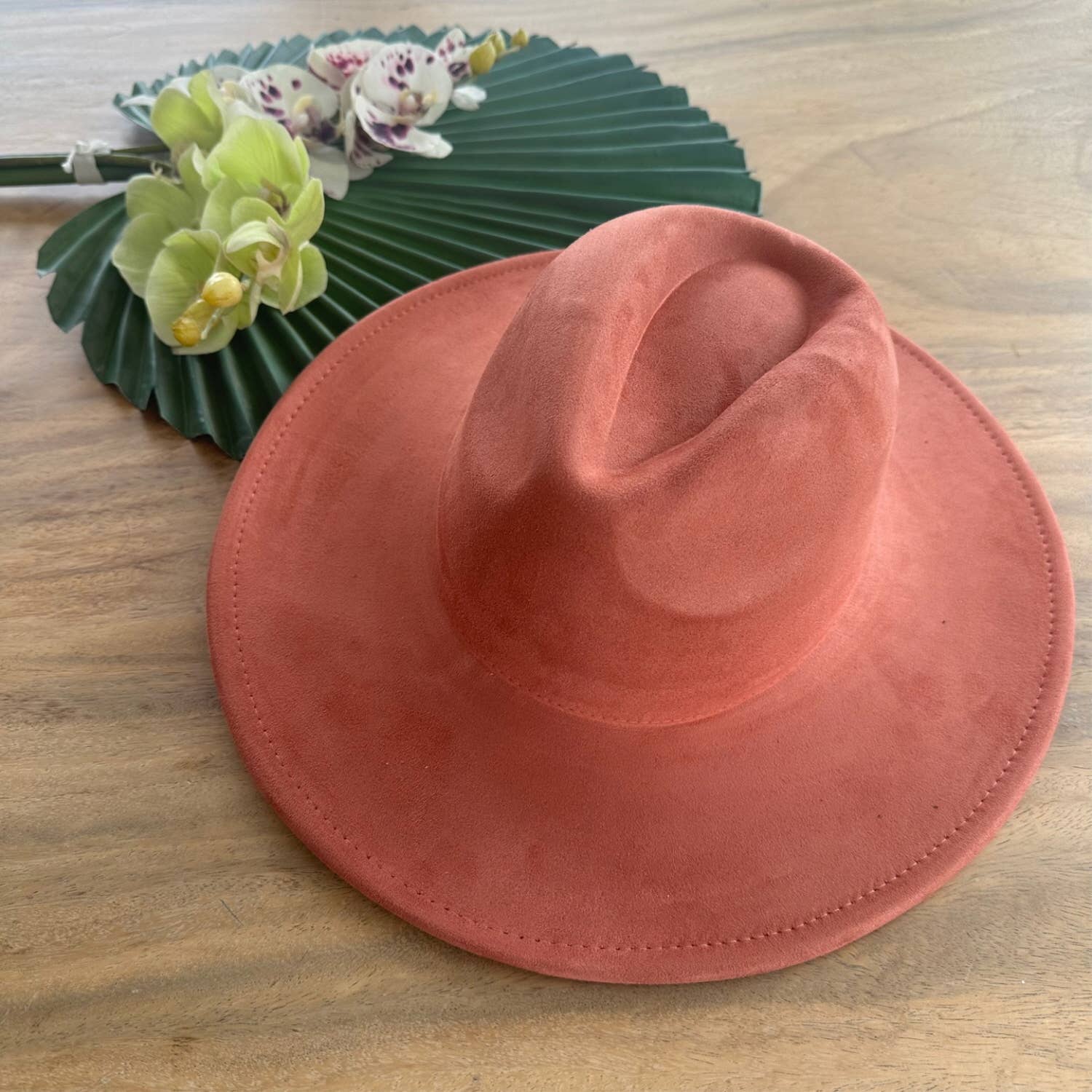 Queens INC - Vente Chapeau en feutre - femme - Chapeau haut de gamme en daim à large bord, classique et tendance3