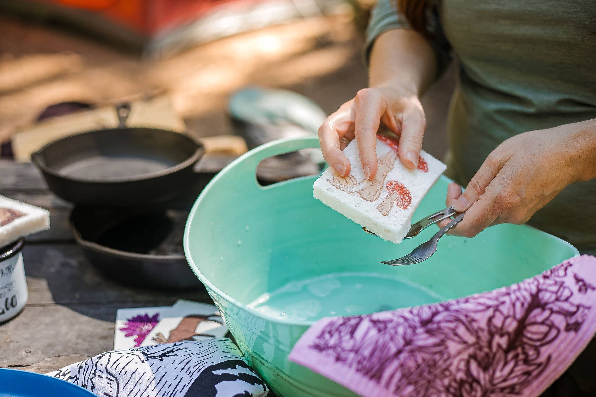 Corvidae drawings & designs - Wholesale Cleaning Sponge - Mushroom Compostable Pop Up Sponges - set of 35
