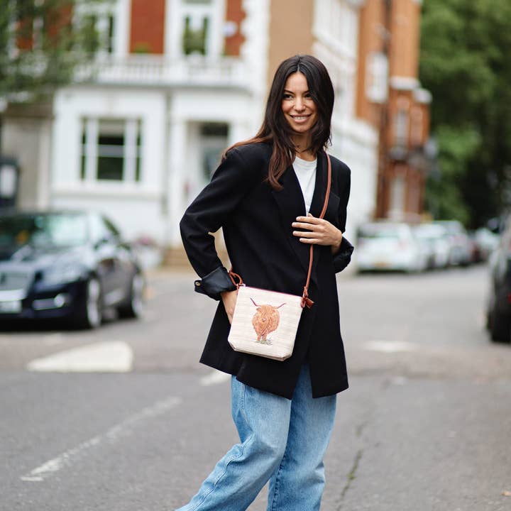 SLING-HLCOW | Highland Cow Sling Bag Purse Crossbody for wholesale by SignareArt