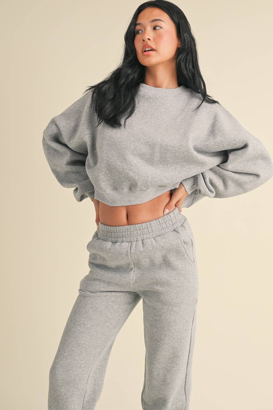 KIMBERLY C – wholesale Sweatshirt – Women's – Cozy Fleece Oversized Crewneck Sweatshirt SALE