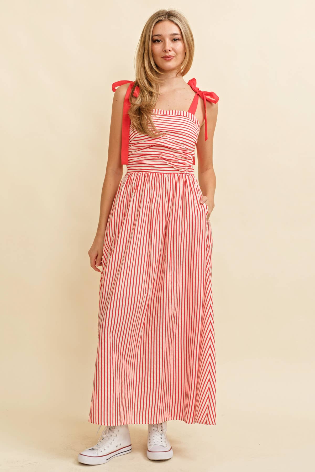 Cloud Ten - Venta al por mayor Vestido - Mujer - Vestido largo a rayas con tirantes anudados en los hombros12