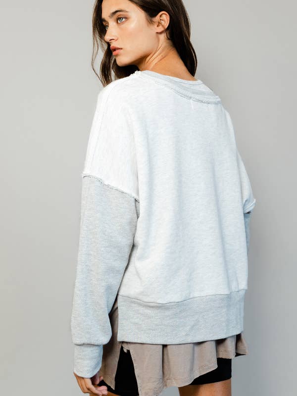 BUCKETLIST - Wholesale Sweatshirt - Women's - T2175 Raw Edge Detail Contrast Sweatshirt