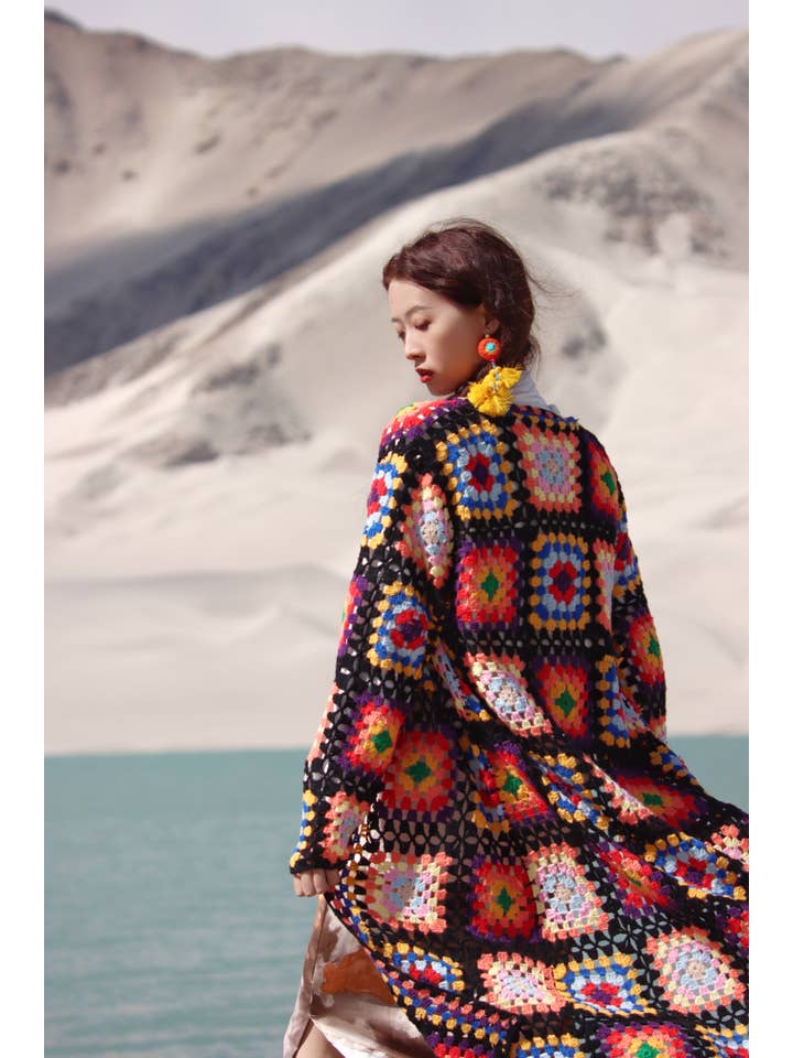 SAACHI - Vente Kimono – femme - Cardigan kimono long en crochet granny à motifs floraux multicolores8