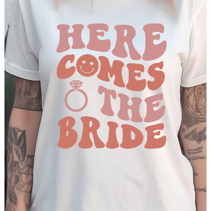 Made by Dom Designs - Vendita all'ingrosso Maglietta serigrafata - Donna - Camicie da festa di addio al nubilato personalizzate e maglioni da sposa1