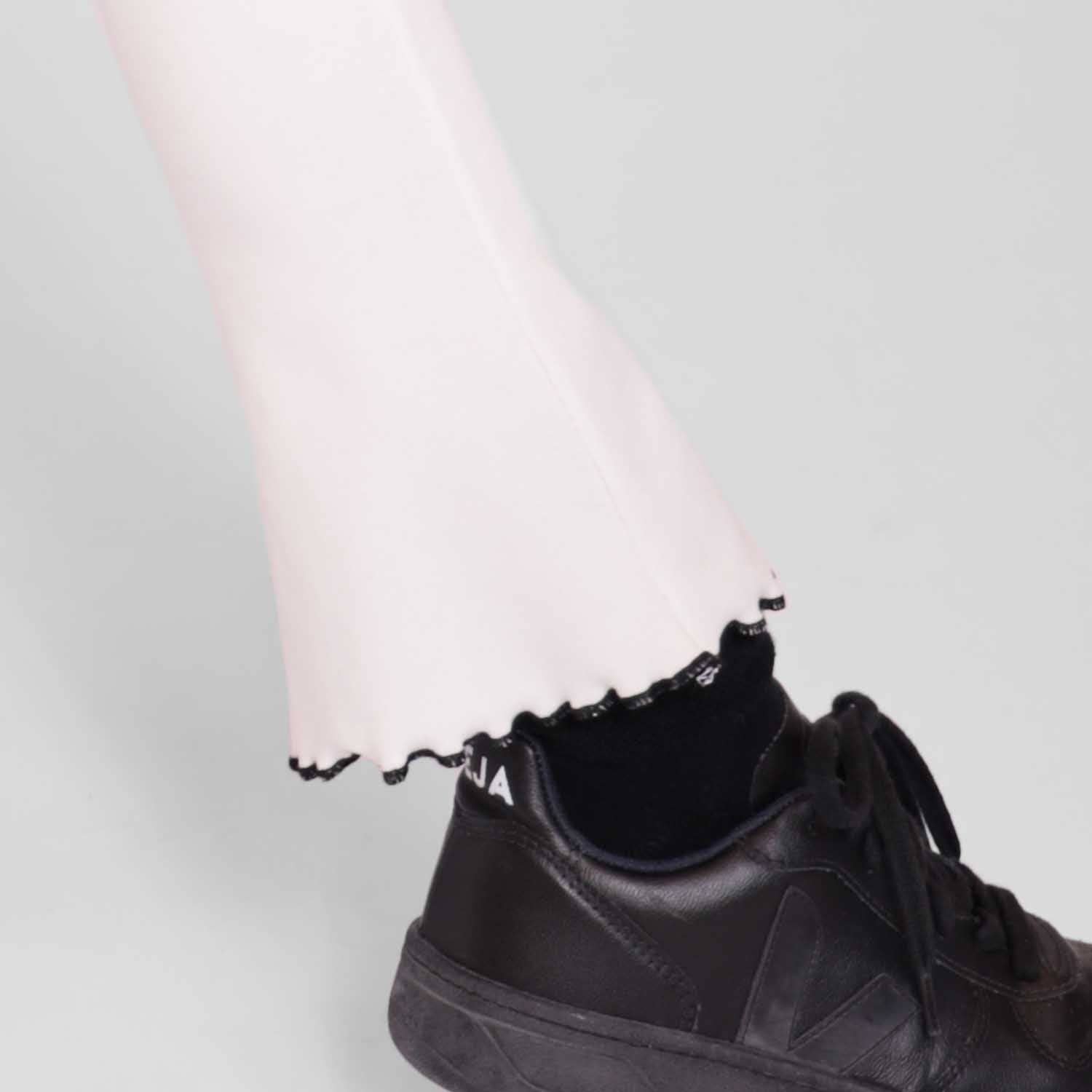 Infantium Victoria - Wholesale Fashion Leggings - Kids - White Flare Leggings2