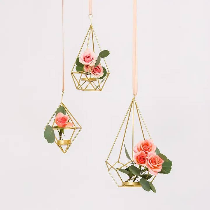 Weddingstar Inc. - Wholesale Candle holder - Tall Geometric Candle Or Flower Centerpieces - Gold - Set 22