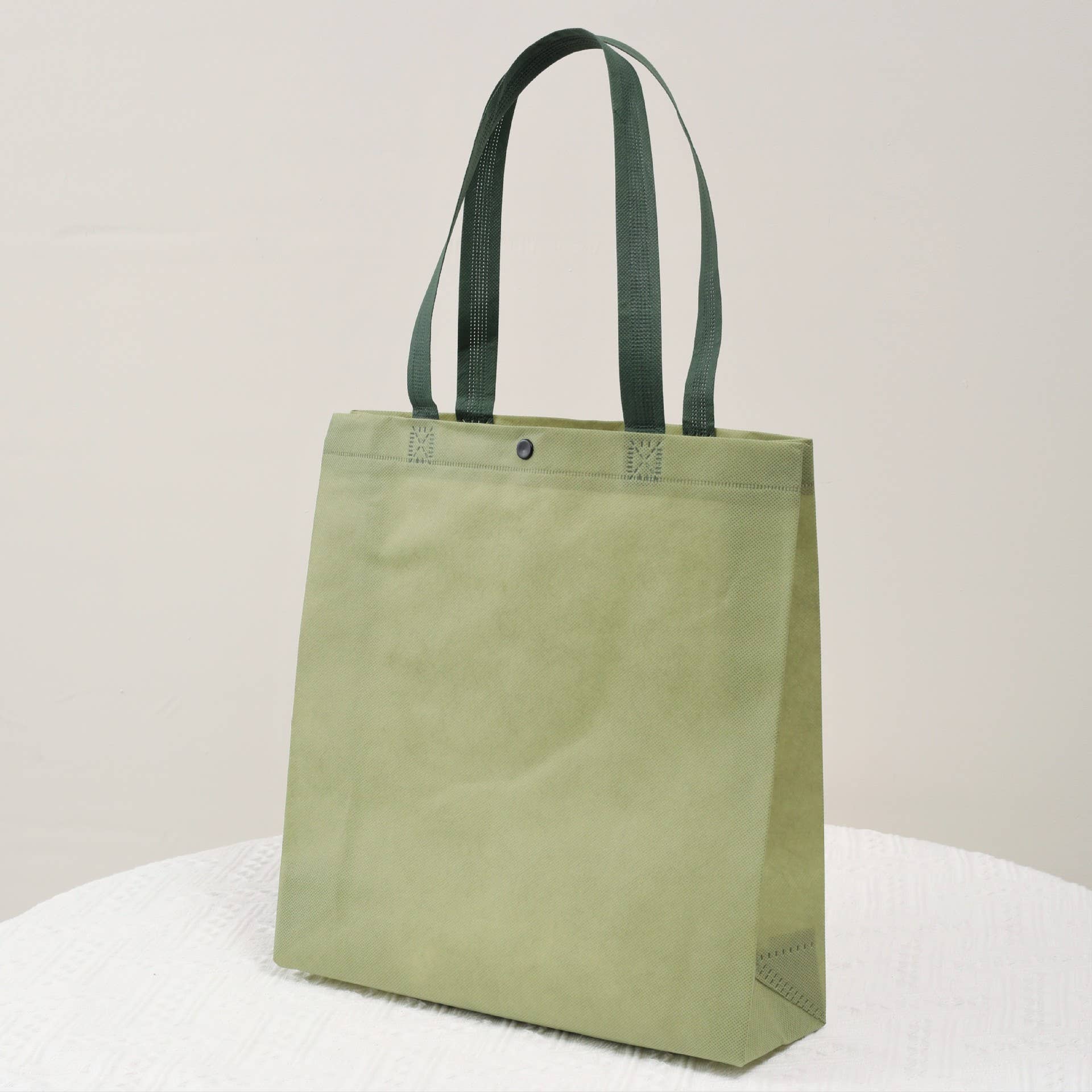 ByHome - Wholesale Gift Bag - 50pcs, 4 Sizes Matcha Green Handle Button Non-woven Gift Bag0