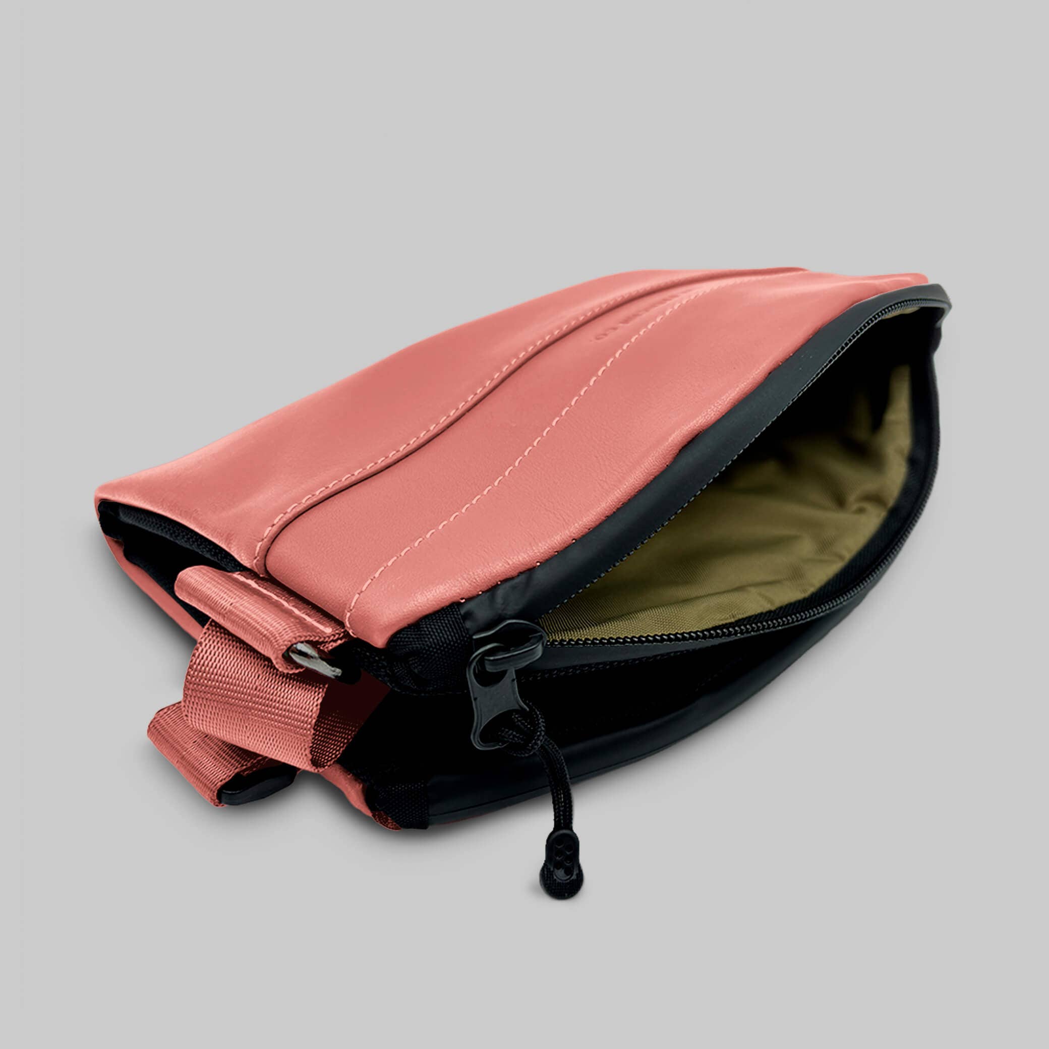 The Frenchie Co. - Vendita all'ingrosso Borsa a tracolla - Donna - Aroma 3 in 1 Zaino/Tracolla Mini19