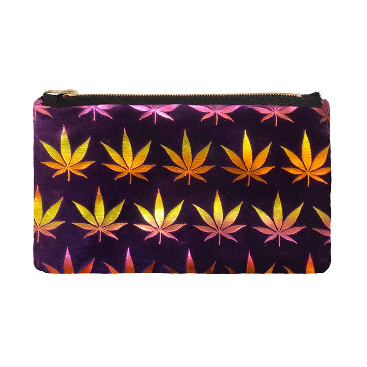 Design Gilded Luxe Silk Pot Pouch for Women for wholesale by IGE