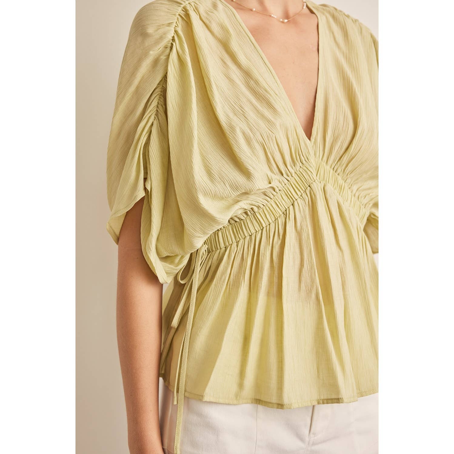 in february - Wholesale Blouse - Women's - RUFFLED KIMONO BLOUSE IN CRINKLED FABRIC3