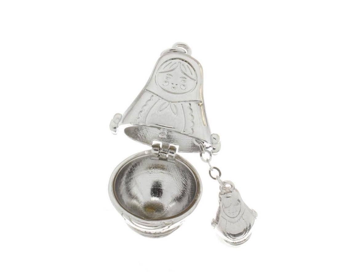 Jewel Pledge - Wholesale Individual Charm/Pendant - Gold Or Silver Matryoshka Nesting Doll Charm CPG-CPS26883
