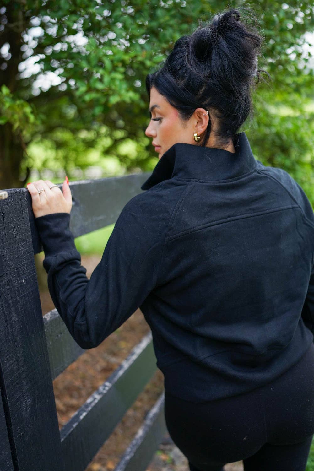 Threaded Pear – Engroshandel Sweatshirt - Dame – Vivienne Sweatshirt med lynlås og ribstribet tommelhulærme6