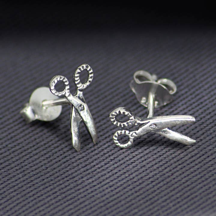 Scheren-Ohrstecker mit Schmetterlingsverschluss in Sterling für den Großhandel von The Jewellery Store London