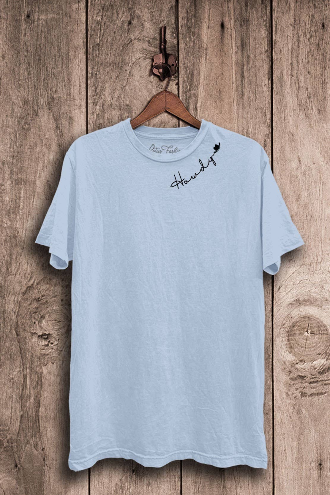 Lotus Fashion Collection – wholesale Screen printed t-shirt – Women′s – Howdy Cowboy Hat Graphic Top1