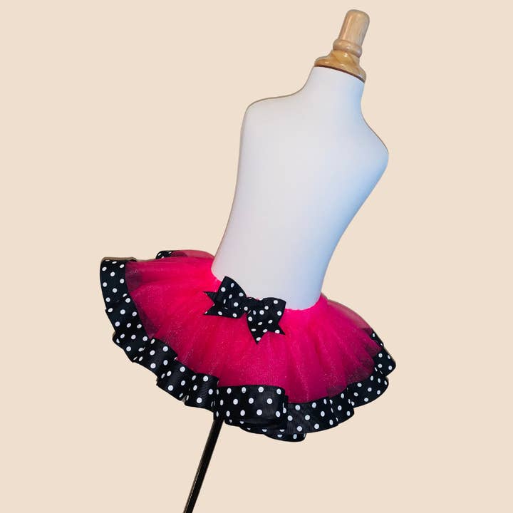 Tutu com Fita de Cetim de Bolinhas Cor-de-Rosa Escuro por atacado de Dukes Designs & Creations