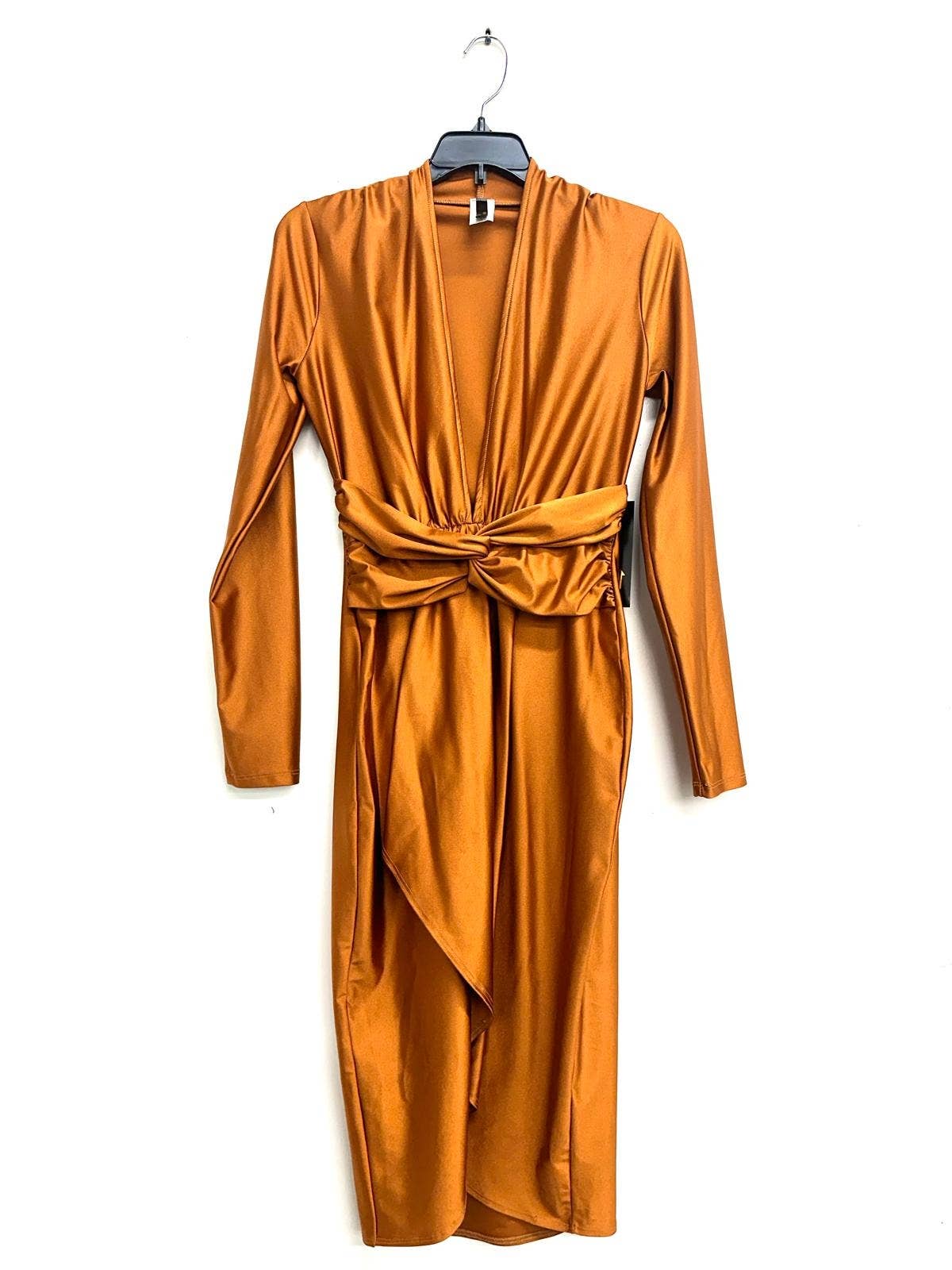 Uptown Apparel - Vente Robe – femme - ROBE EN TRICOT BRILLANTE AVEC VOLANT FRONTAL7