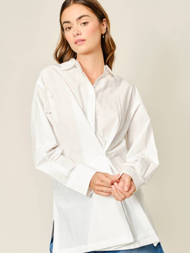 AJT5851 OVERHEMDJURK MET KNOPENSLUITING voor wholesale door Aaron & Amber