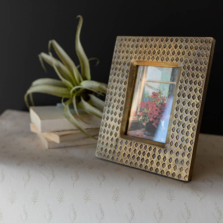 Foreside Home & Garden - Wholesale Picture Frame - 4X6 Berlin Hammered Brass Diamond Photo Frame6