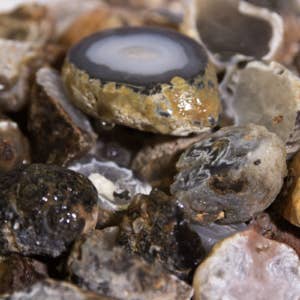 Cold River Mining - Wholesale Spiritual Stone/Crystal - MINI NATURAL GEODES 5LBS4