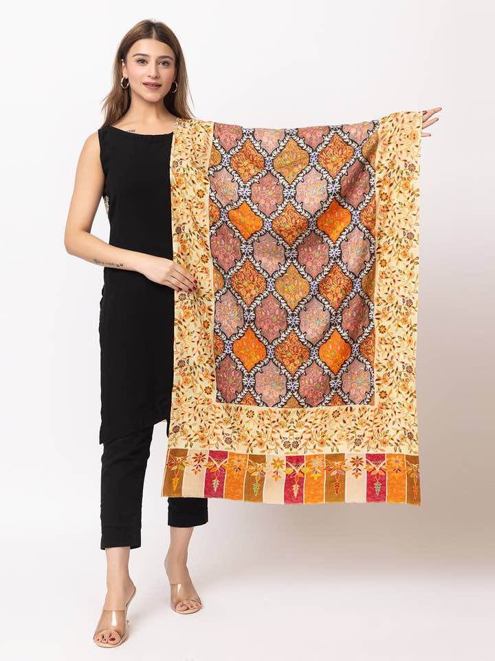 Mantón bordado Kalamkari de Tooshmoda para mujer
para venta al por mayor de TOOSH MODA
