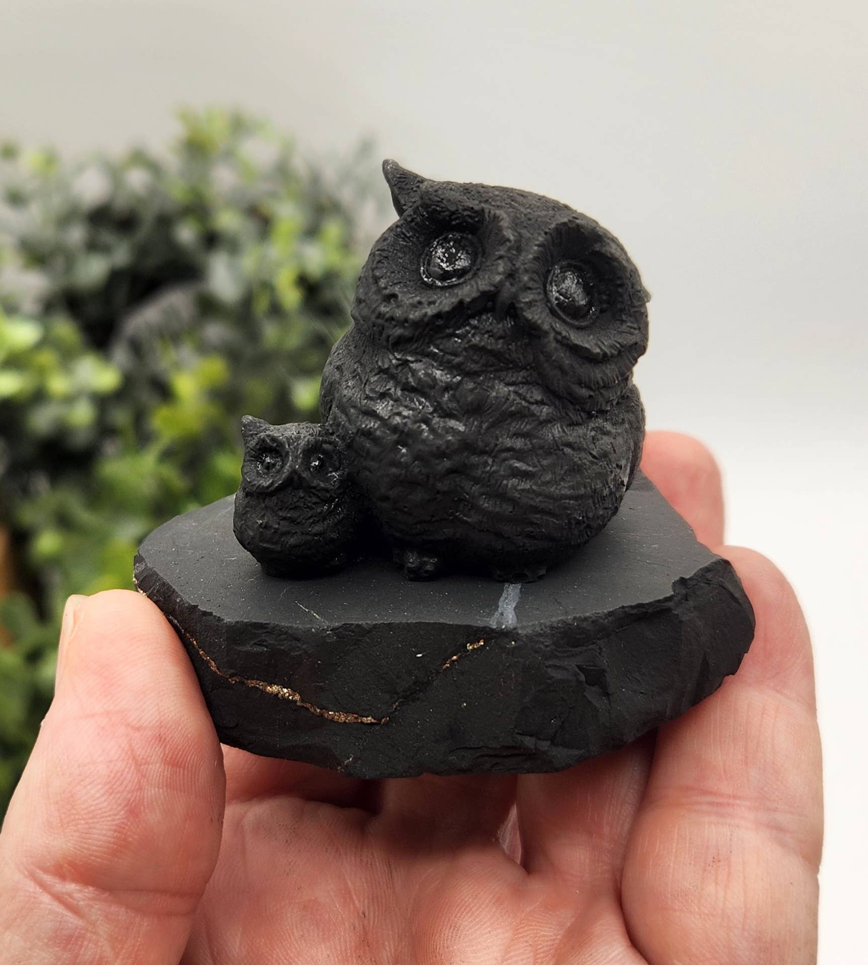 Meraki Gemstones – Engroshandel Pyntefigur – Shungite figur ugle og ugle - EMF beskyttelse (6,5x4x5cm)6