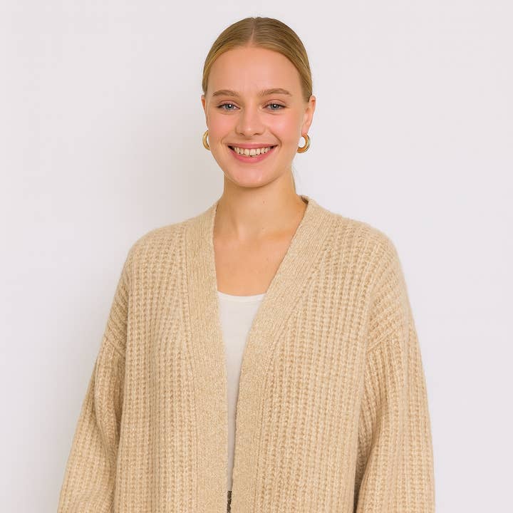 Cardigan oversize avec poches AP139 et autres tendances Résultats pour gilet femme en vente B2B. Retours gratuits et paiement à 60 jours sur Faire sur Faire.