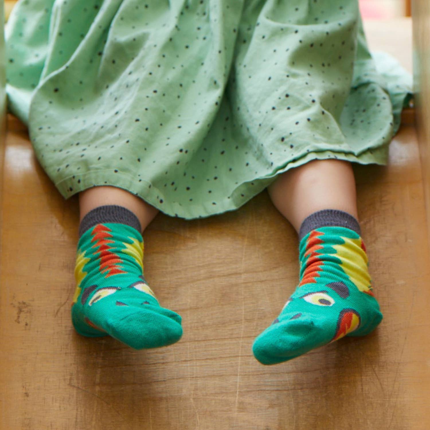 WALKYTALKIES - Wholesale Speelgoedset - Kinderen - Medieval Time thema pakket met 48 paar WALKYTALKIES sokken en gratis kartonnen toonbankdisplay4