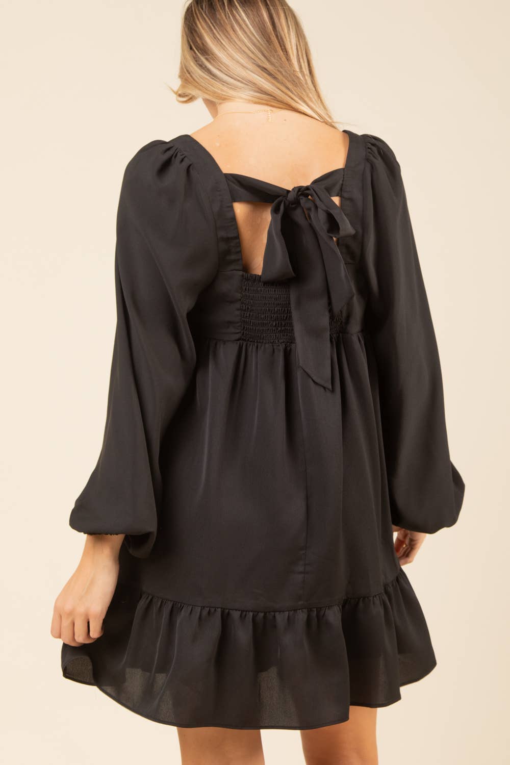 VERY J – Engroshandel Kjole - Dame – ND31020-buste plisseret rygløs feriefestminikjole2