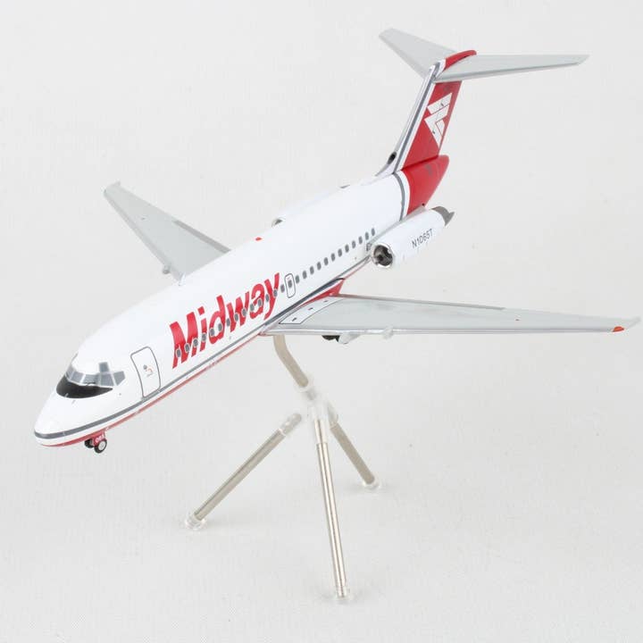 Daron Worldwide Trading - Wholesale Decorative Tabletop Object - GEMINI200 MIDWAY DC-9-15 1/200 REG#N1065T1