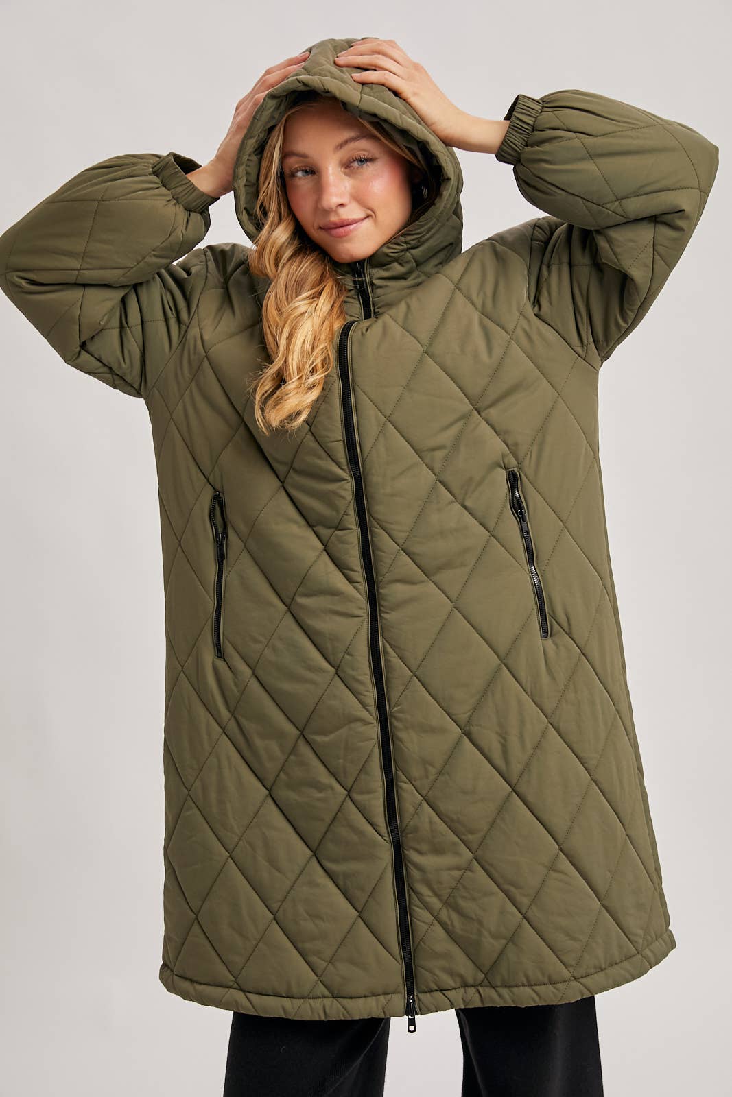 Bluivy – wholesale Puffer jacket – Women’s – LONGLINE QUILTED PUFFER JACKET30