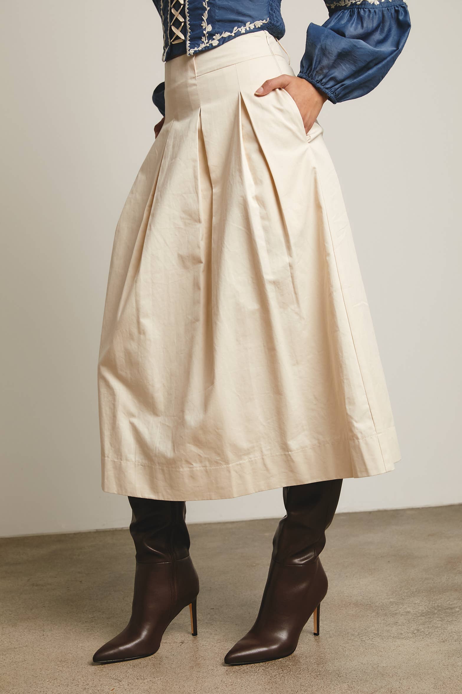 Forte – Engroshandel Nederdel - Dame – Plisseret A-line Midi Nederdel FSK000115