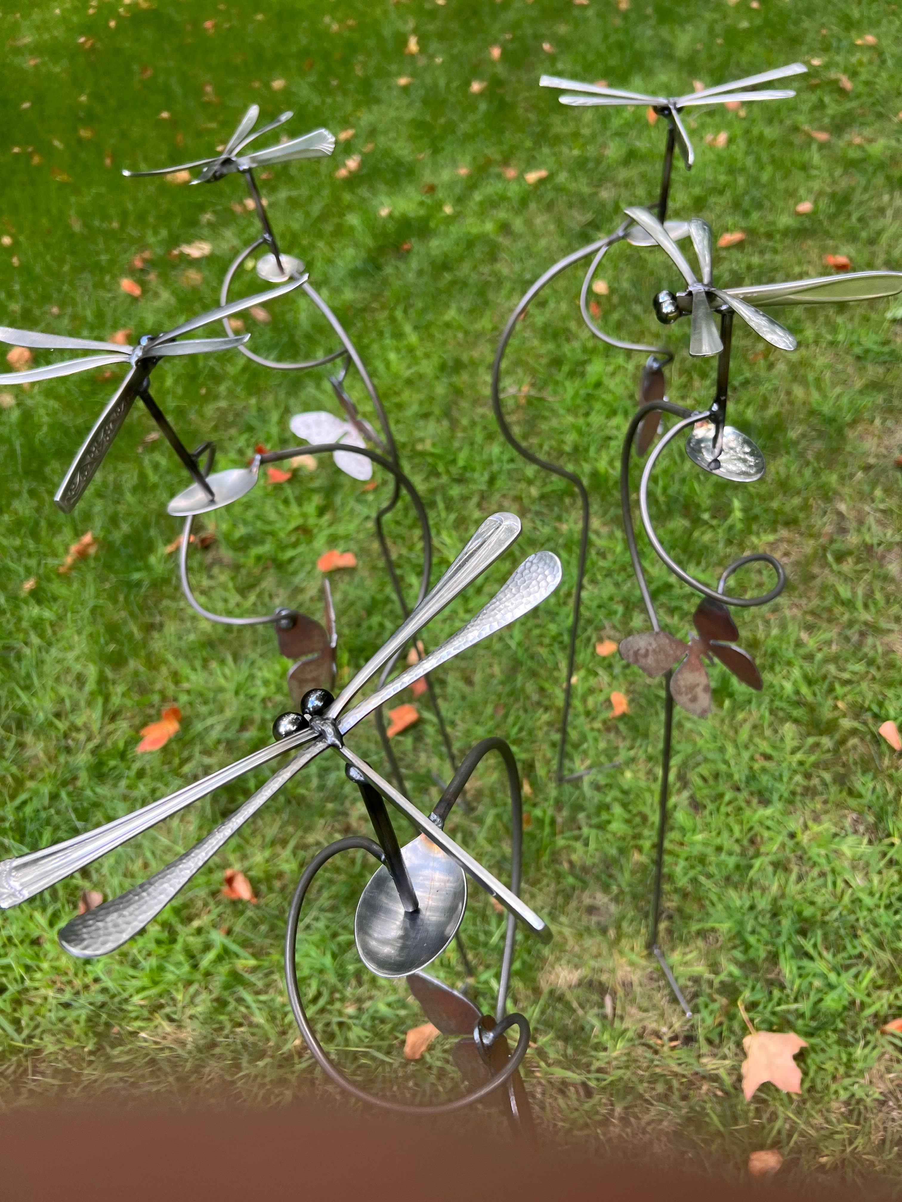 Pauls Metal Petals - Wholesale Outdoor Ornament/Decor - Single Dragonfly/ Butterfly Counterweight5