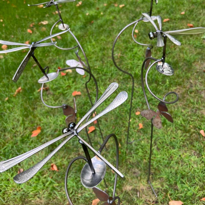 Pauls Metal Petals - Wholesale Outdoor Ornament/Decor - Single Dragonfly/ Butterfly Counterweight5